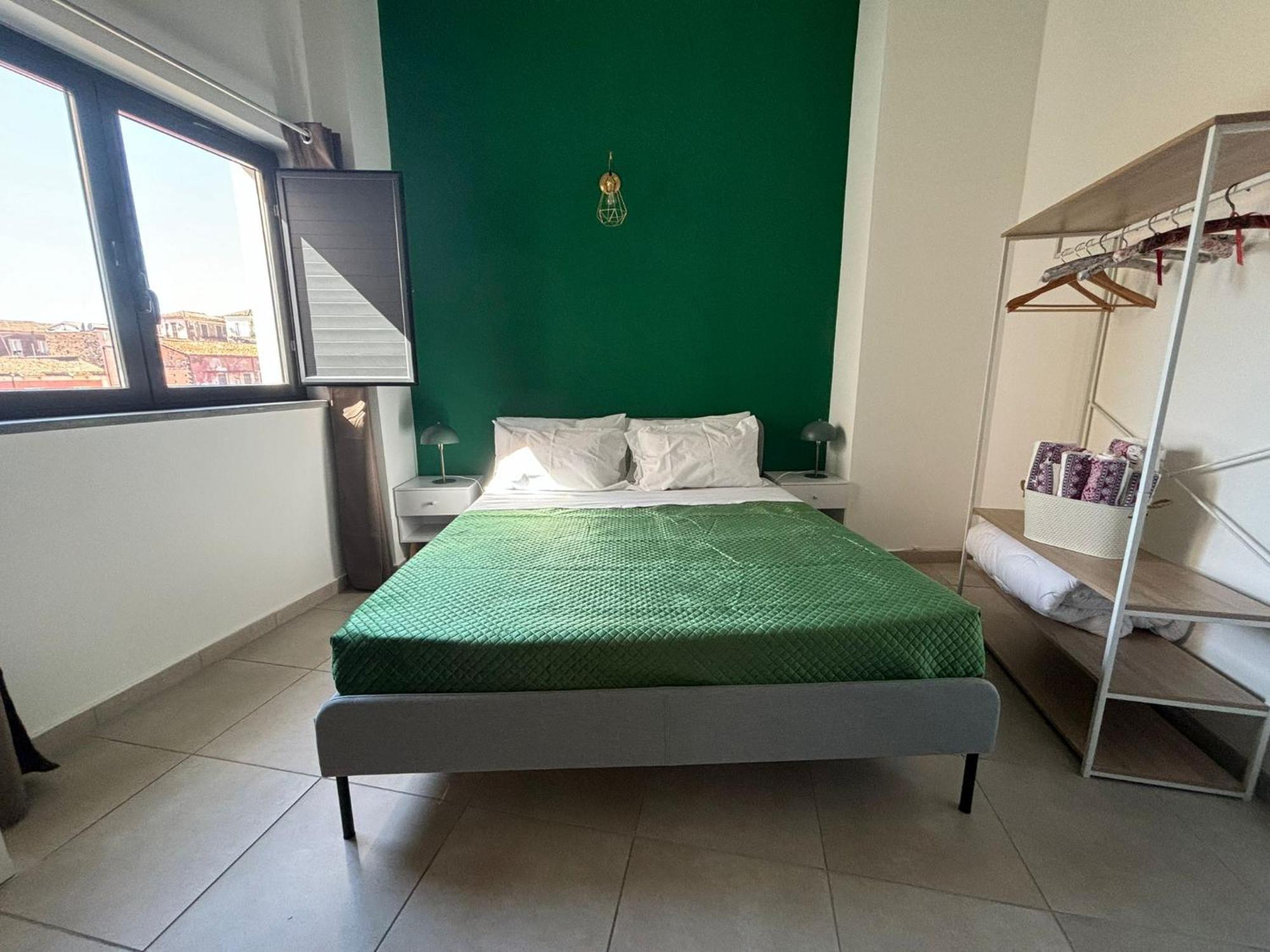 Rooftop53 Bed & Breakfast